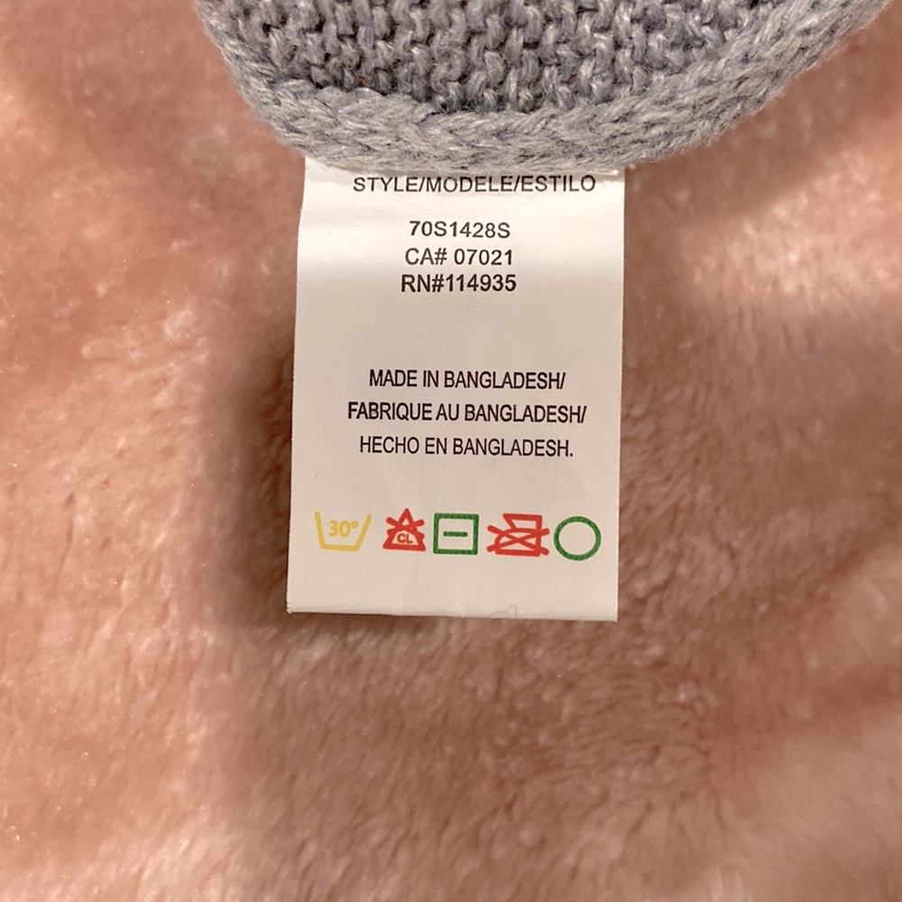 Sweater - Picture 4 of 6